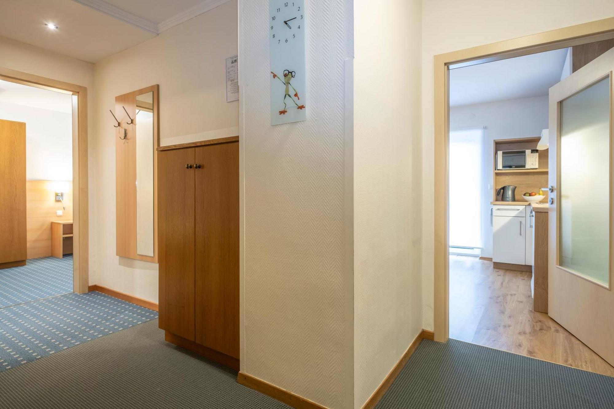Hotel-Pension Falkensteiner ซังคท์กิลเกอ ภายนอก รูปภาพ